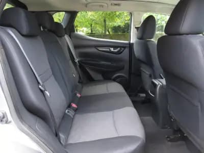 Vendo Nissan Qashqai 2015 - 13490 EUR, 216000 km - AUTO.MOTO.pt