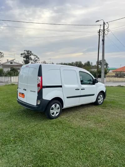 Vendo Renault KANGOO MAXI 1.5 DCI BUSINESS S/S 2021 - 10900 EUR, 154000 km - AUTO.MOTO.pt