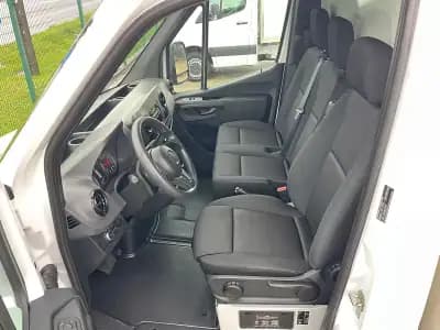 Vendo Mercedes-Benz Sprinter 2022 - 46900 EUR, 72000 km - AUTO.MOTO.pt
