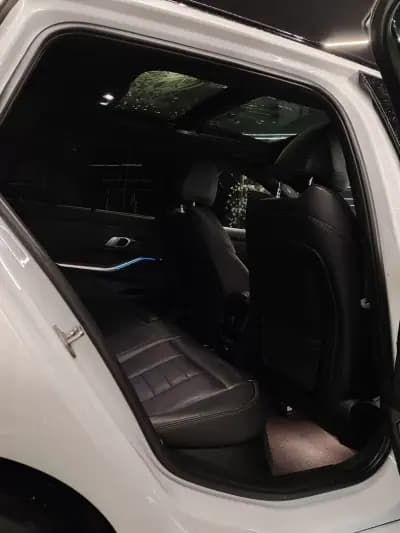 Vendo BMW 320 2021 - 28750 EUR, 142982 km - AUTO.MOTO.pt