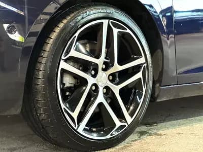 Sell Peugeot 308 SW 2015 - 13500 EUR, 199202 km - AUTO.MOTO.pt