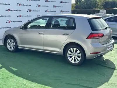 Sell Volkswagen Golf 2017 - 14850 EUR, 162567 km - AUTO.MOTO.pt