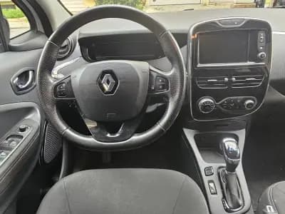 Vendo Renault Zoe 2019 - 7850 EUR, 130850 km - AUTO.MOTO.pt