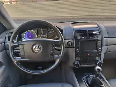Vendo Volkswagen Touareg 2006 - 10500 EUR, 240000 km - AUTO.MOTO.pt
