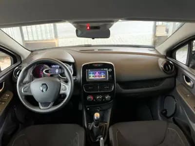 Sell Renault Clio 2018 - 11950 EUR, 83388 km - AUTO.MOTO.pt
