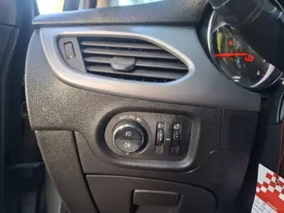 Sell Opel Astra Sports Tourer 2017 - 8900 EUR, 231400 km - AUTO.MOTO.pt