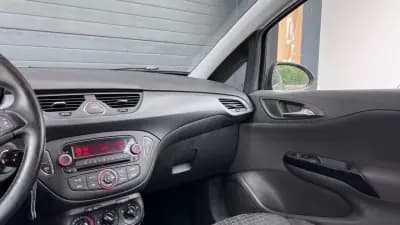 Vendo Opel Corsa 2017 - 8490 EUR, 183841 km - AUTO.MOTO.pt