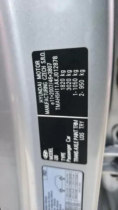 Vendo Hyundai i30 Fastback 2019 - 16500 EUR, 65000 km - AUTO.MOTO.pt