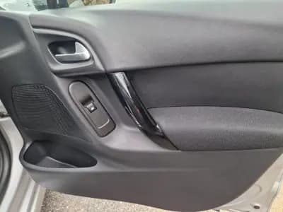 Vendo Citroën C3 2015 - 9990 EUR, 112000 km - AUTO.MOTO.pt