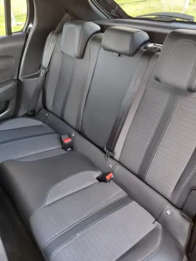 Sell Peugeot e-208 2022 - 20980 EUR, 19000 km - AUTO.MOTO.pt