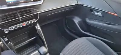 Sell Peugeot 208 2019 - 12950 EUR, 87500 km - AUTO.MOTO.pt