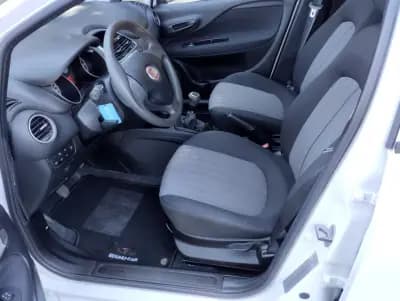 Vendo Fiat Punto 2019 - 7999 EUR, 180000 km - AUTO.MOTO.pt