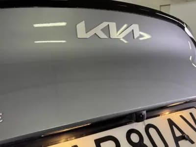 Vendo Kia Sportage 2022 - 23990 EUR, 38151 km - AUTO.MOTO.pt