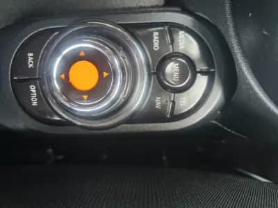 Vendo MINI One 2014 - 10900 EUR, 138000 km - AUTO.MOTO.pt