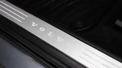 Sell Volvo S90 2016 - 24750 EUR, 266000 km - AUTO.MOTO.pt