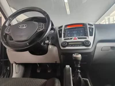 Vendo Kia Ceed SW 2007 - 4150 EUR, 296000 km - AUTO.MOTO.pt