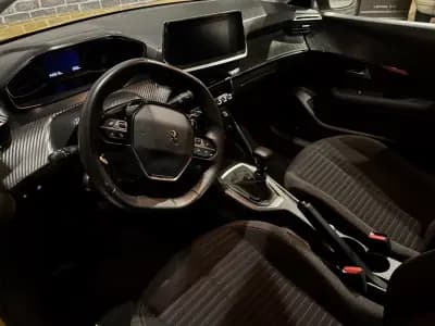 Sell Peugeot 208 2022 - 14750 EUR, 145000 km - AUTO.MOTO.pt