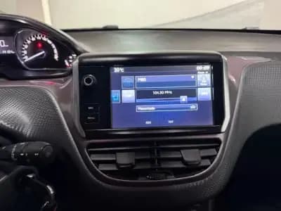 Sell Peugeot 2008 2014 - 9250 EUR, 129000 km - AUTO.MOTO.pt