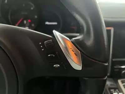 Sell Porsche Panamera 2015 - 43490 EUR, 112611 km - AUTO.MOTO.pt