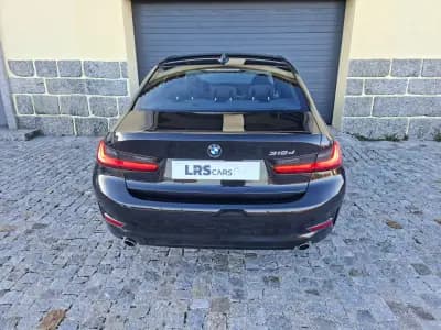 Vendo BMW 318 2019 - 28490 EUR, 74597 km - AUTO.MOTO.pt