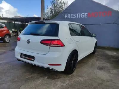 Vendo Volkswagen Golf 2018 - 15900 EUR, 106000 km - AUTO.MOTO.pt