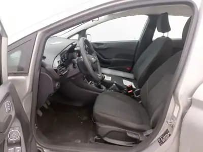Vendo Ford Fiesta 2021 - 11990 EUR, 74013 km - AUTO.MOTO.pt