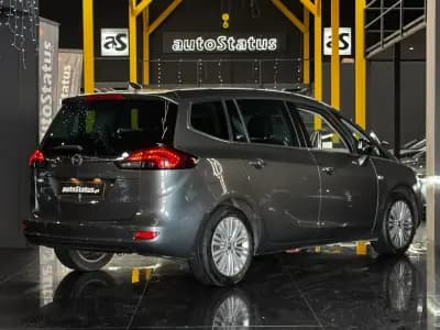 Vendo Opel Zafira 2017 - 14990 EUR, 131900 km - AUTO.MOTO.pt