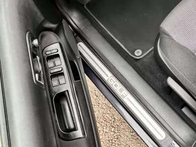 Vendo Volkswagen Golf 2002 - 5900 EUR, 257000 km - AUTO.MOTO.pt