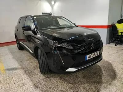 Vendo Peugeot 5008 2021 - 25900 EUR, 107095 km - AUTO.MOTO.pt