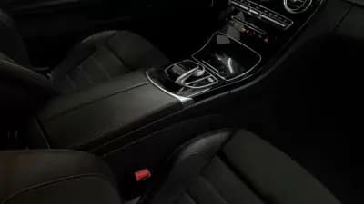 Vendo Mercedes-Benz C 220 2017 - 27990 EUR, 160170 km - AUTO.MOTO.pt