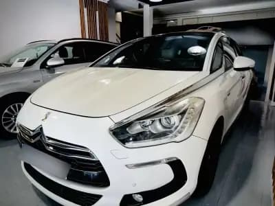 Sell Citroën DS5 2014 - 12900 EUR, 162998 km - AUTO.MOTO.pt