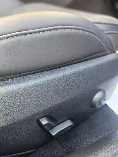 Sell Mercedes-Benz C 300 2022 - 44480 EUR, 80000 km - AUTO.MOTO.pt