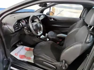 Vendo DS DS3 2018 - 11990 EUR, 53000 km - AUTO.MOTO.pt