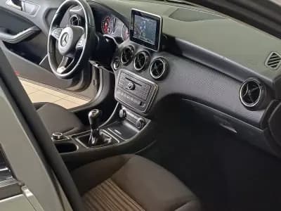 Sell Mercedes-Benz A 180 2017 - 17490 EUR, 102325 km - AUTO.MOTO.pt