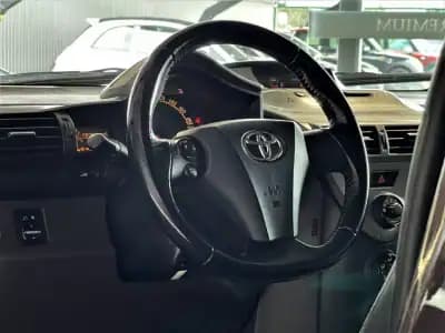 Sell Toyota iQ 2009 - 7750 EUR, 167000 km - AUTO.MOTO.pt