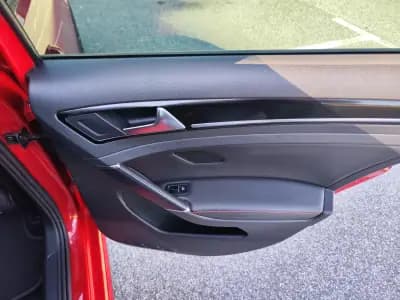 Vendo Volkswagen Golf 2012 - 18480 EUR, 207000 km - AUTO.MOTO.pt