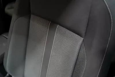 Vendo Volkswagen T-Roc 2023 - 21990 EUR, 70000 km - AUTO.MOTO.pt