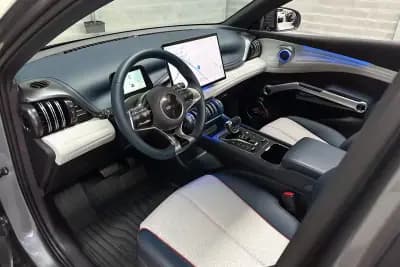 Vendo BYD Atto 3 2023 - 26450 EUR, 23501 km - AUTO.MOTO.pt