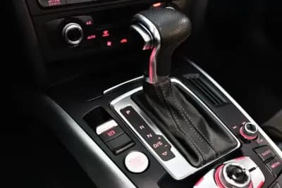 Vendo Audi A5 Cabrio 2016 - 25900 EUR, 110000 km - AUTO.MOTO.pt