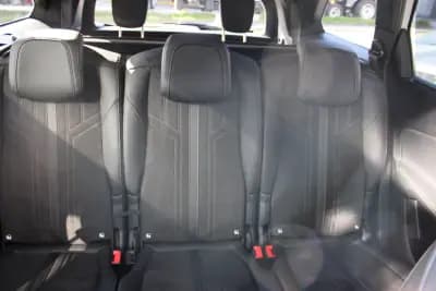 Vendo Peugeot 5008 2021 - 24900 EUR, 163348 km - AUTO.MOTO.pt