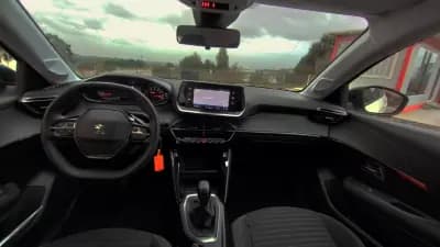 Sell Peugeot 208 2022 - 13999 EUR, 47000 km - AUTO.MOTO.pt