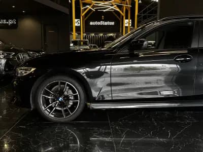 Vendo BMW 318 2022 - 29990 EUR, 100253 km - AUTO.MOTO.pt