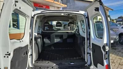 Vendo Renault Kangoo 2019 - 18900 EUR, 190869 km - AUTO.MOTO.pt