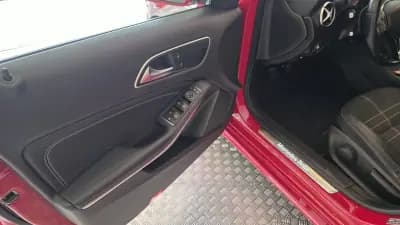 Vendo Mercedes-Benz A 160 2015 - 15900 EUR, 208637 km - AUTO.MOTO.pt