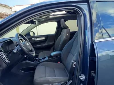 Sell Volvo XC 40 2022 - 29990 EUR, 88560 km - AUTO.MOTO.pt