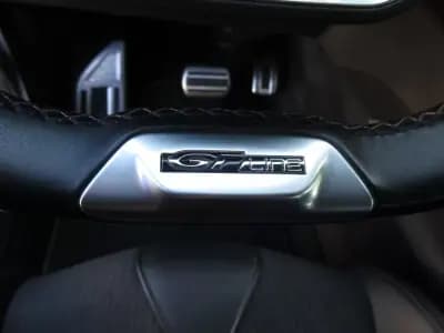 Vendo Peugeot 3008 2019 - 22990 EUR, 98000 km - AUTO.MOTO.pt