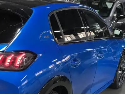 Sell Peugeot 208 2021 - 15990 EUR, 40000 km - AUTO.MOTO.pt