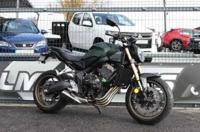 Vendo mota Honda CBR1000RR ABS 2024 - 8100 EUR, 16000 km - AUTO.MOTO.pt