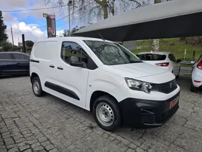 Vendo Peugeot Partner 2020 - 13900 EUR, 99000 km - AUTO.MOTO.pt