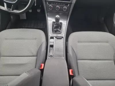 Vendo Volkswagen Golf 2019 - 18999 EUR, 139668 km - AUTO.MOTO.pt